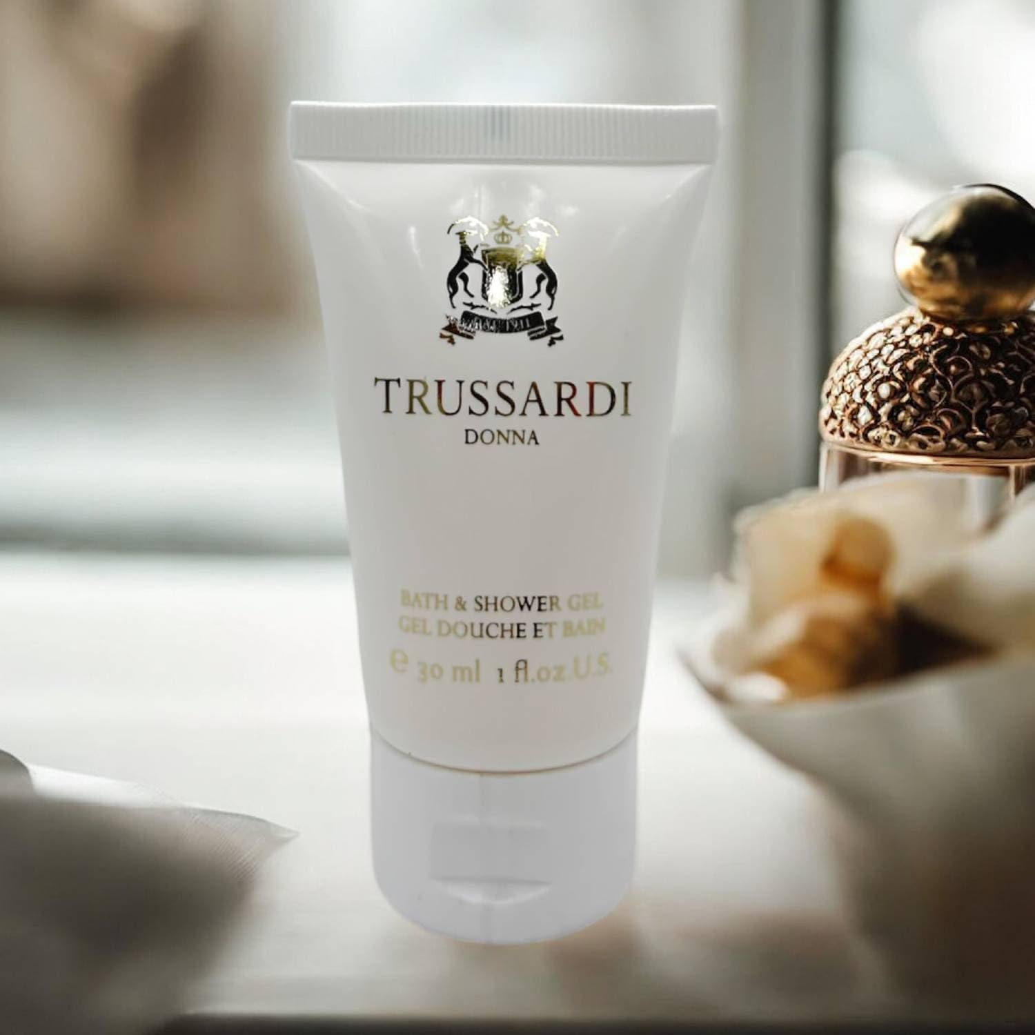Trussardi Donna Confezione Regalo: Profumo Eau De Parfum Spray, Gel Doccia E Crema Corpo 30 Ml