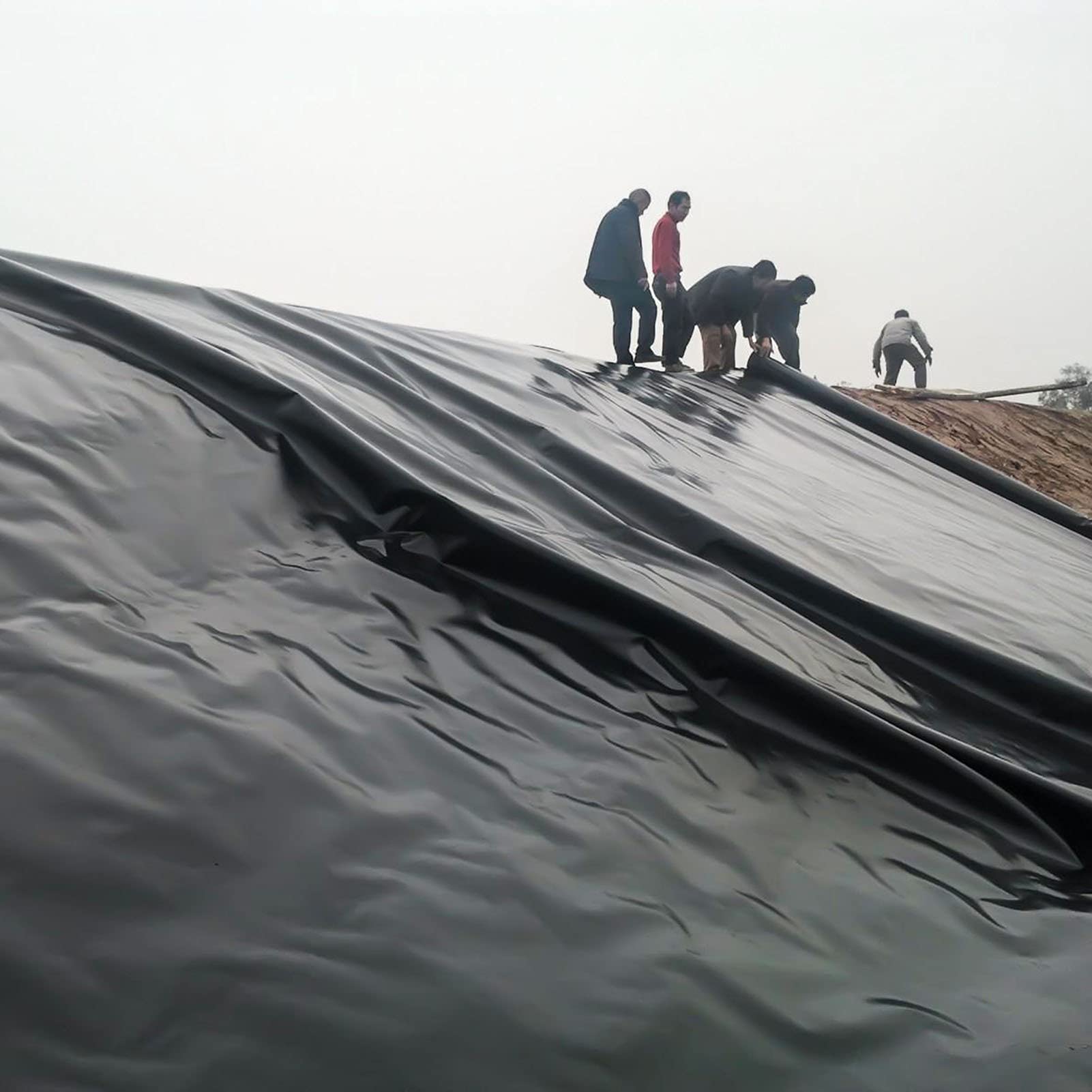 Rivestimento per laghetto da 2 x 2 m, membrana nera per piscine da giardino, ideale per pesci koi e piante acquatiche, copertura paesaggistica resistente alle intemperie