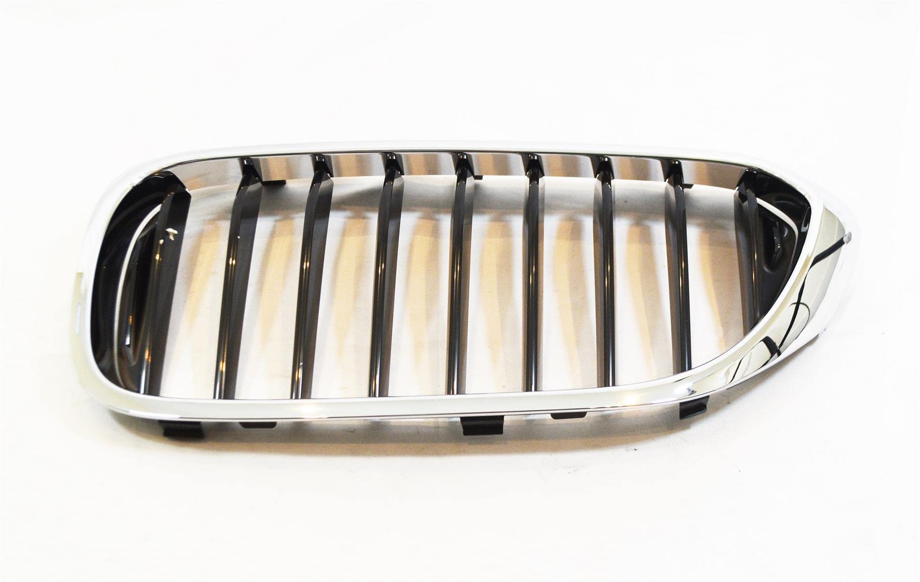 LSC 51137390863 : Original OEM LHS Chrome & Black Front Kidney 
