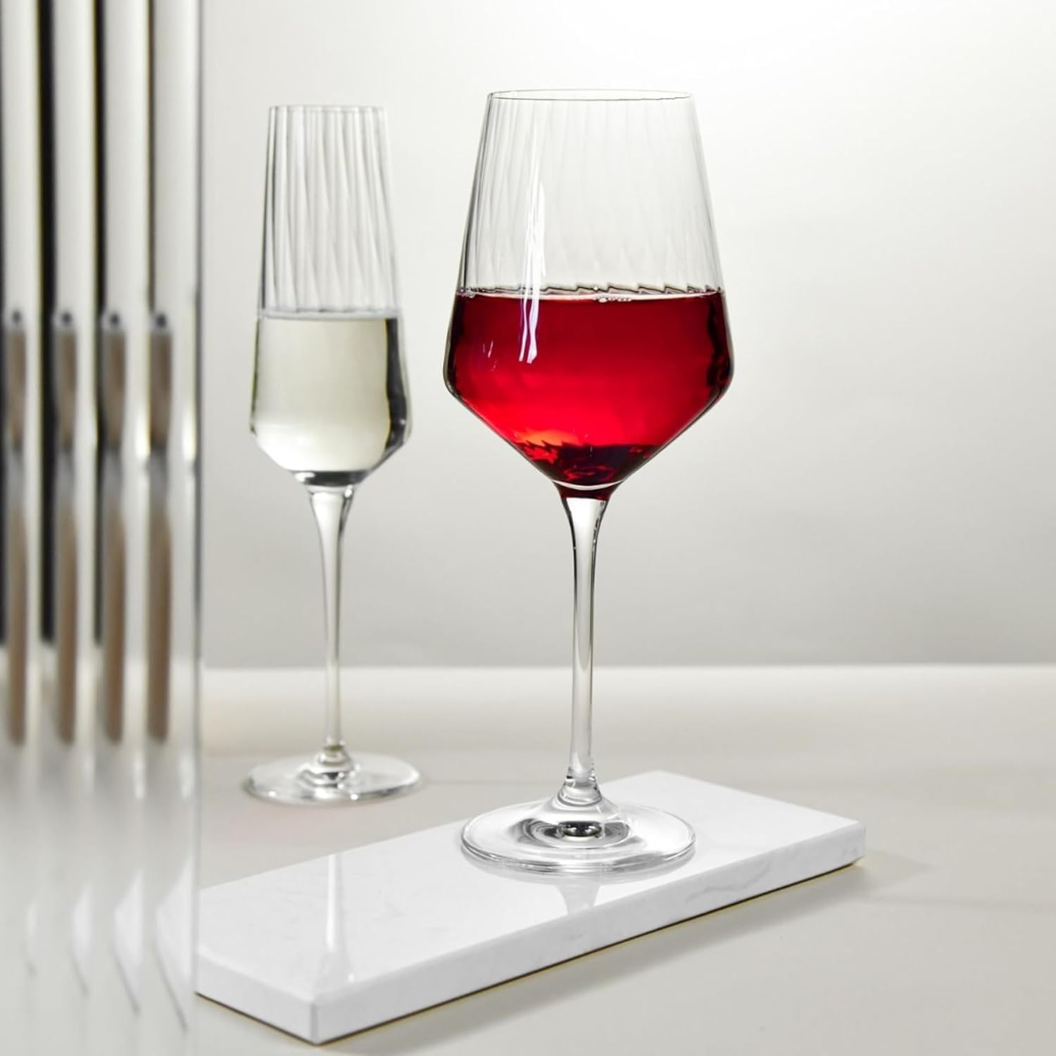 Krosno Decorative Champagne Glasses, Set of 4 Glasses, 4 x 6,8 FL OZ, Avant-Garde LUMI Collection, Unique Gift Idea, Dishwasher Safe, Made in Europe