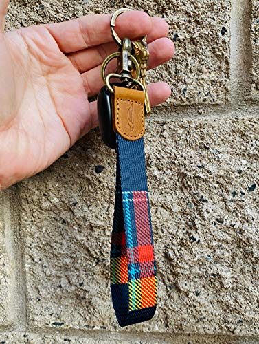 Image of POCKT Keychain Wristlet for Women and Men, Cute Wrist Lanyard for Keys, Short Key Chain Strap for Car Keys, Wallet, ID Badge & Phone | Wallace