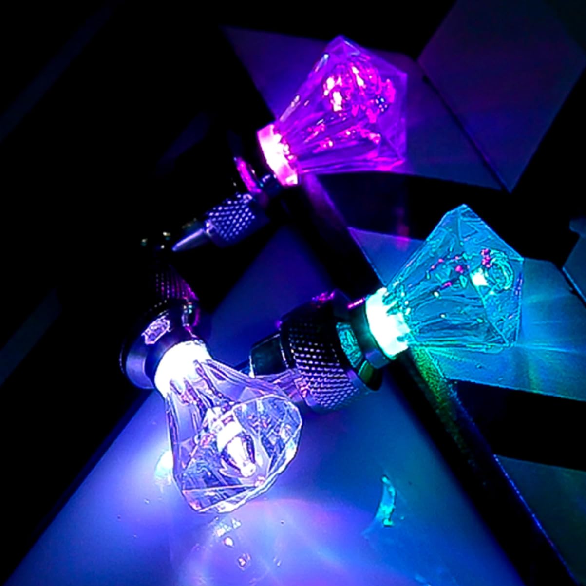 Happyyami Luce della Valvola della Bicicletta Torcia Elettrica A LED Ciclismo Ciclo Strada Faro Anteriore Luci dei Raggi della Bici Auto Leggero Ruota Biciclette Plastica