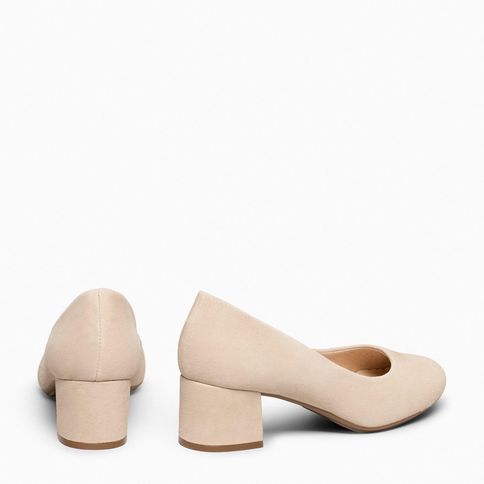 miMaO. Zapatos con Puntera Redonda y Ancha de Ante. Plantilla de Gel Acolchada. Hecho en España