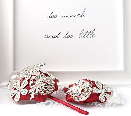 Miniatura 8 de WANLIAN Juego de ramillete de muñeca con peal y diamantes de imitación ramillete y boutonniere para bodas, bailes, fiestas (rojo plateado, 2 piezas)
