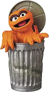 Amazon.com: Medicom Sesame Street: Oscar The Grouch (Original Orange ...