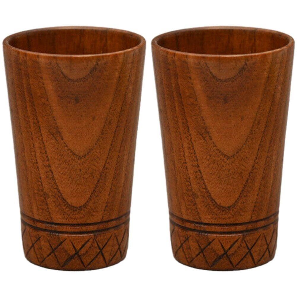 Tazas de té de madera para desayunos relajados y cenas con vino en la terraza