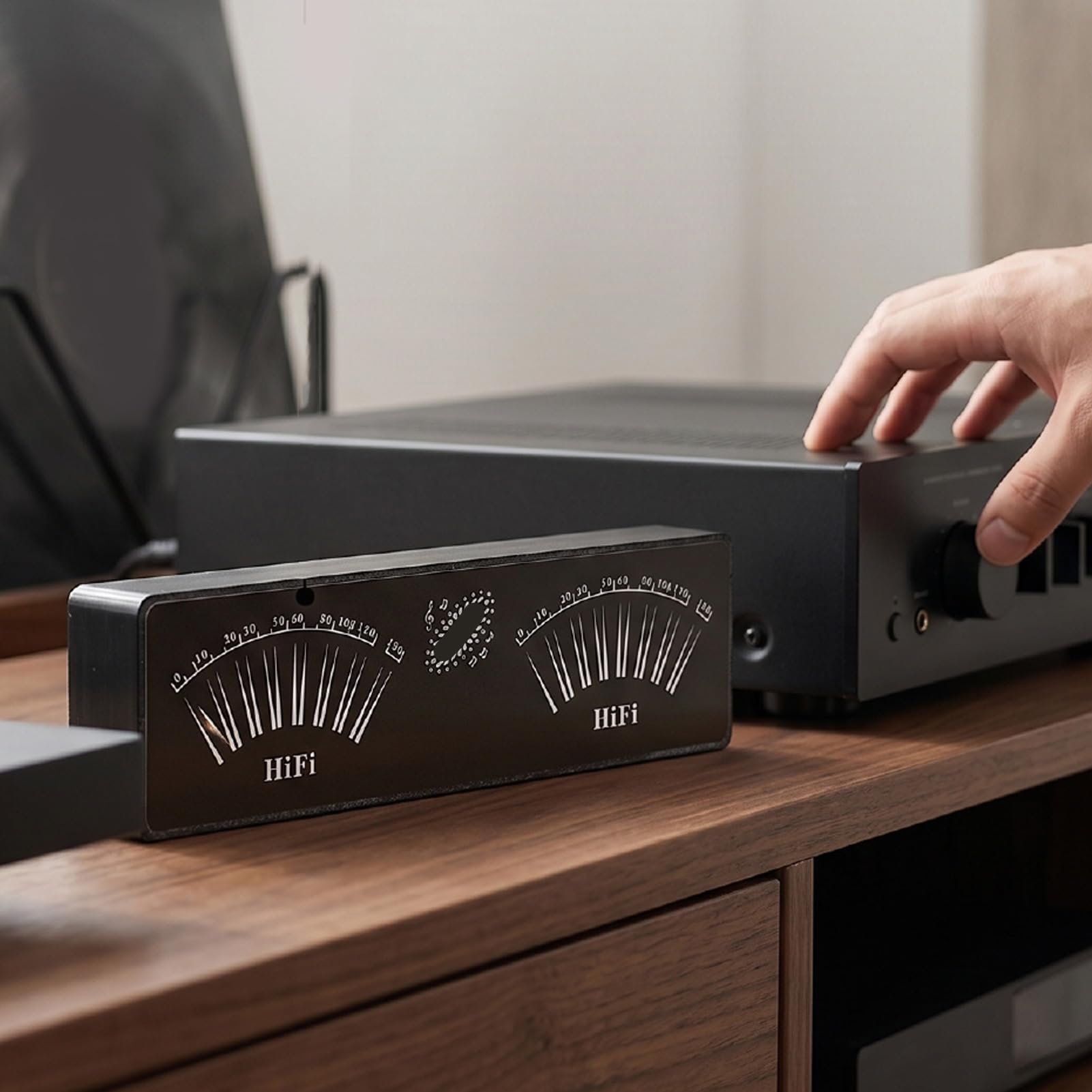 Analizzatore di Spettro, Indicatore del Livello Sonoro con Display del Ritmo Musicale a LED con Controllo Vocale e Ingresso da 3,5 Mm, Ideale per Decorazioni per la Scrivania, Interni di