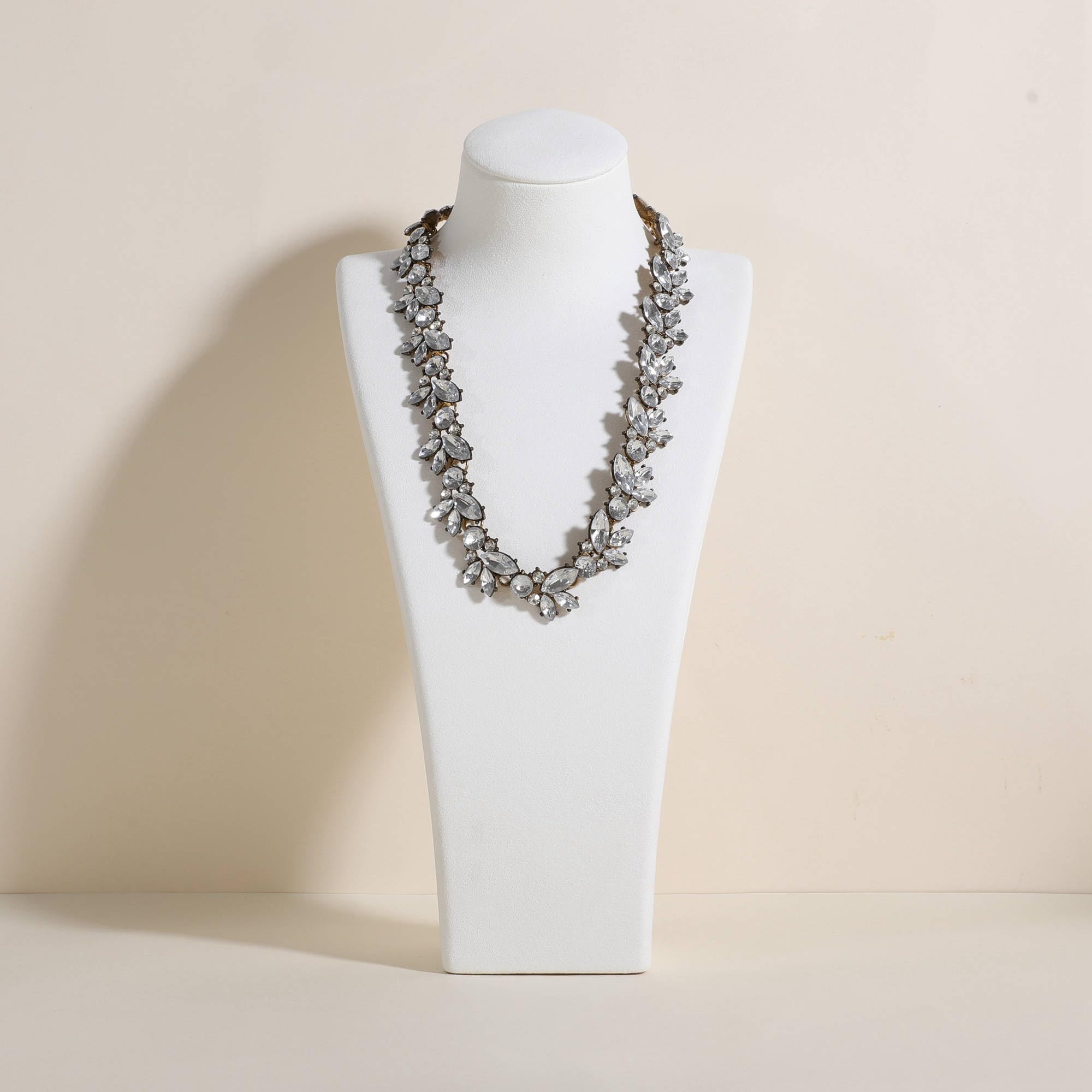 Gemeshou White Necklace Storage Organizer For Sale, Velvet Necklace Holder Stand, Jewelry Bust Display Stands, Jewelry Mannequin For Countertop, Showcase【-Large】