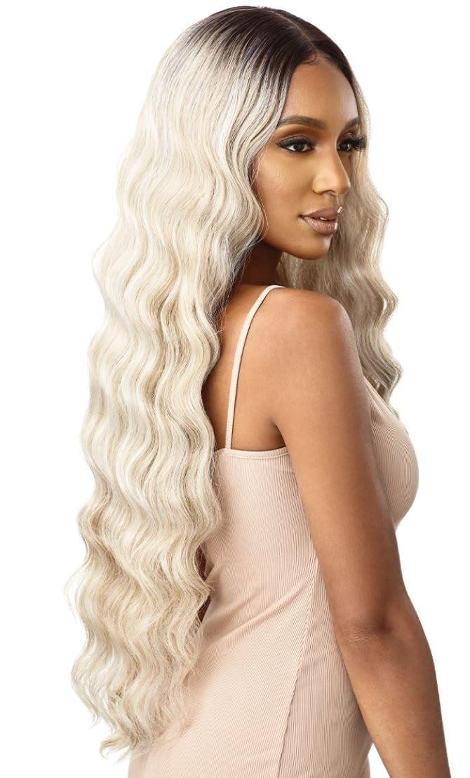 Outre HD Lace Front Wig Sleek Lay Part Dalilah 34" (DR2/CINAMON SP)