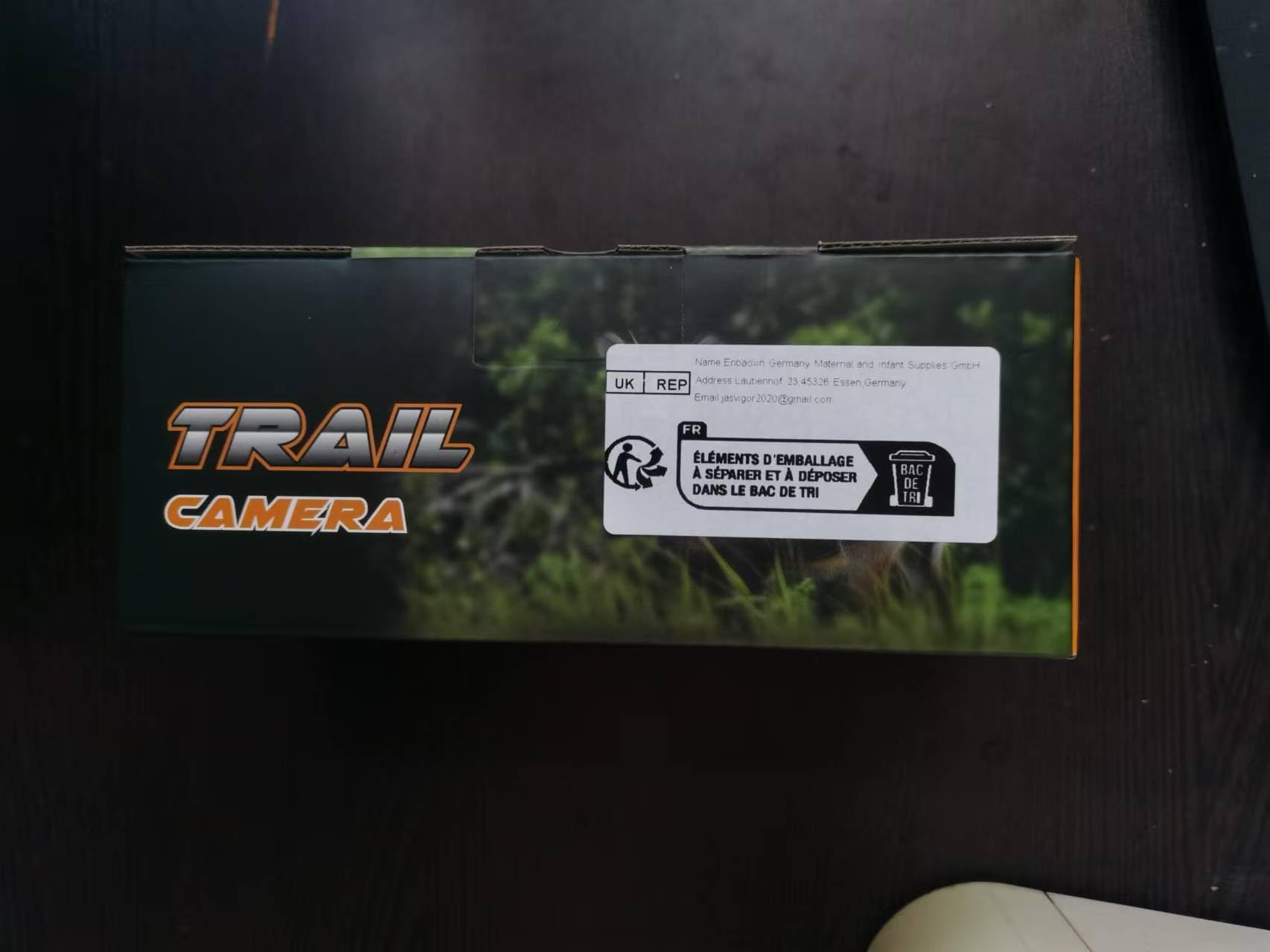Caméra de chasse WiFi 8K 60MP avec vision nocturne et carte SD 32 Go, activée par le mouvement, étanche IP67, portée de 30,5 m, grand angle de 120°, 42 LED infrarouges sans lumière