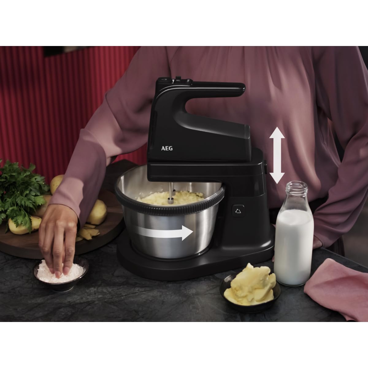 AEG ASM4B 5000 Series Standmixer - 500W Motor,5 Geschwindigkeitsstufen,Turbo-Funktion,2 Rührbesen,2 Knethaken,Spülmaschinenfest,34% recycelter Kunststoff,Zubehörstation,Granite Grey
