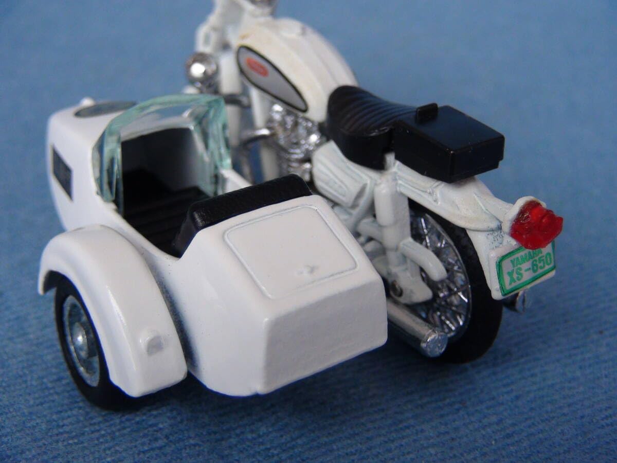 Amazon.co.jp: 1971年古い日本製ダイヤペット1/30ヤマハXS650白バイ