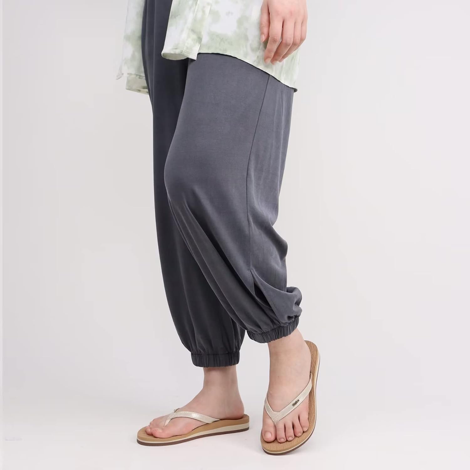 KuaiLu Womens Fashion Flip Flops Ladies Lightweight Summer Beach Yoga Mat Thong Sandals with Comfortable Arch Support - Image 2