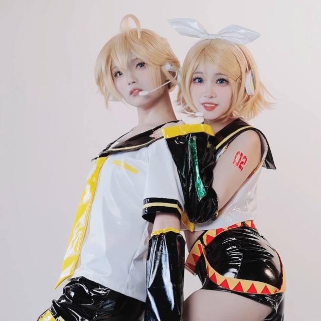 Amazon.co.jp: [Picksoco] 鏡音 リン・鏡音レン コスプレ衣装 PU