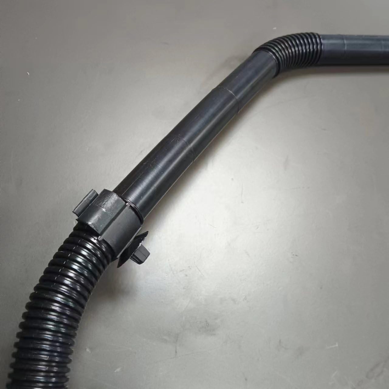 SECONDARY CIRCULATION TUBE 4L0131206 4L0 131 206, Compatible with Q7/TU