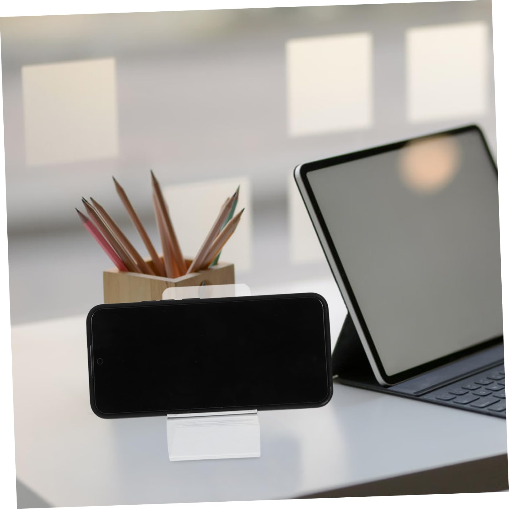 Homoyoyo Supporti per Telefono in Acrilico da Scrivania, Set da 10 Pezzi, Base per Cellulare da Ufficio, Accessori da Lavoro Trasparenti per Esposizione e Ricarica Display