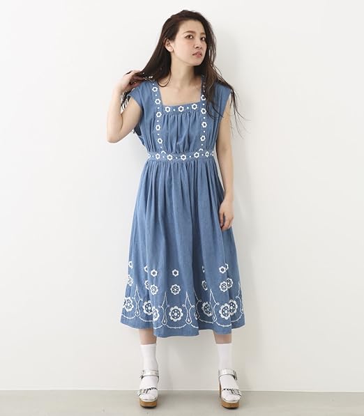 Amazon Co Jp ロデオクラウンズ ワイドボウル Rodeo Crowns Wide Bowl エンブロイダリー ワンピース 4bsk33 0470 レディース ブルー M 服 ファッション小物