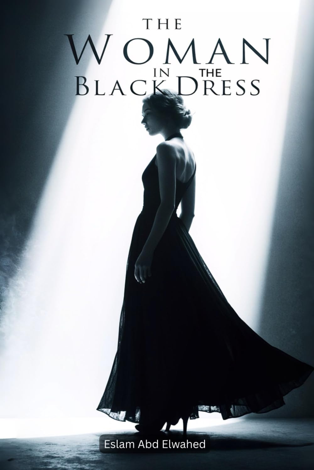The Woman in the Black Dress: 100 True Horror Stories of Ghostly Apparitions (Horror & Supernatural)
