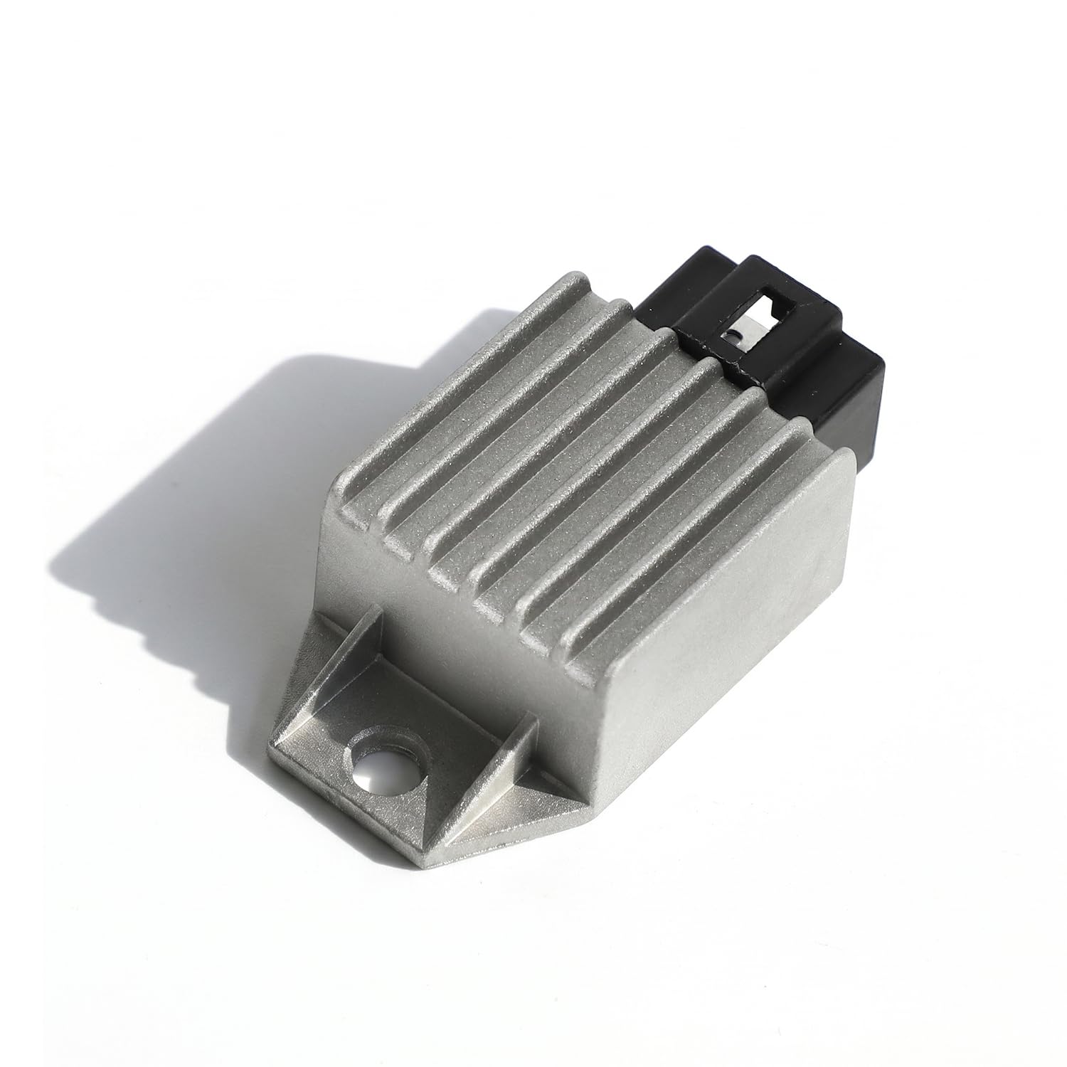 Amazon.co.jp: Jetsetmoto 12V 4ピン整流器 レギュレーター 耐久性向上