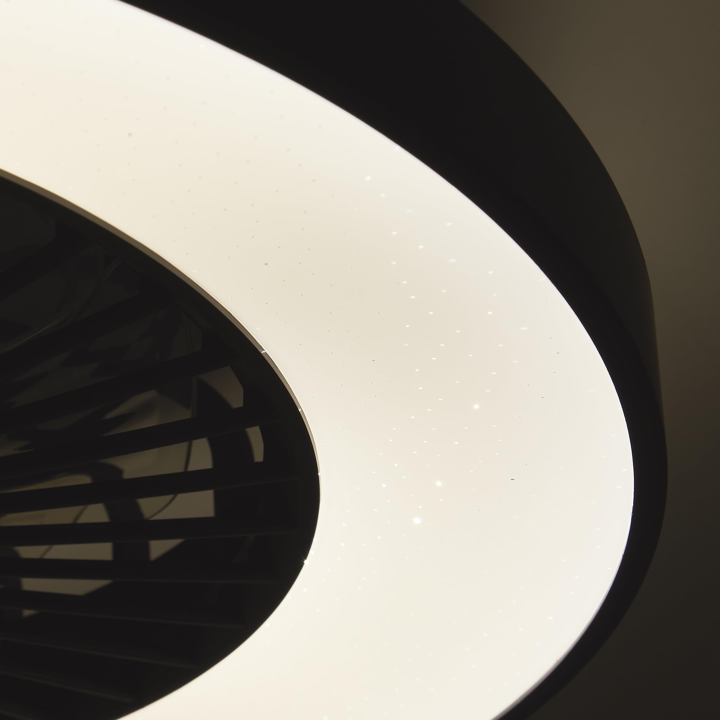 Lightbox LED Deckenlampe mit Ventilator & Fernbedienung - 15 cm Höhe, Ø 58 cm - schwarze Deckenleuchte & RGB & CCT (3000-6500 K) & Nachtlicht - dimmbar - 55 W, 6800 lm - aus Kunststoff