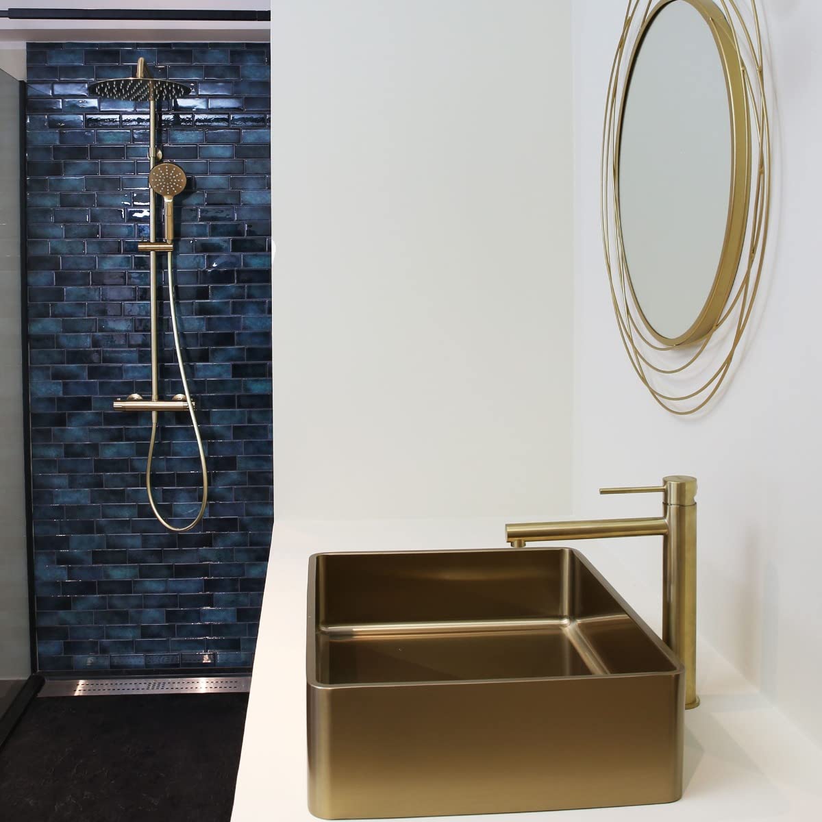 Essebagno Luisa colonne de douche thermostatique or brossé