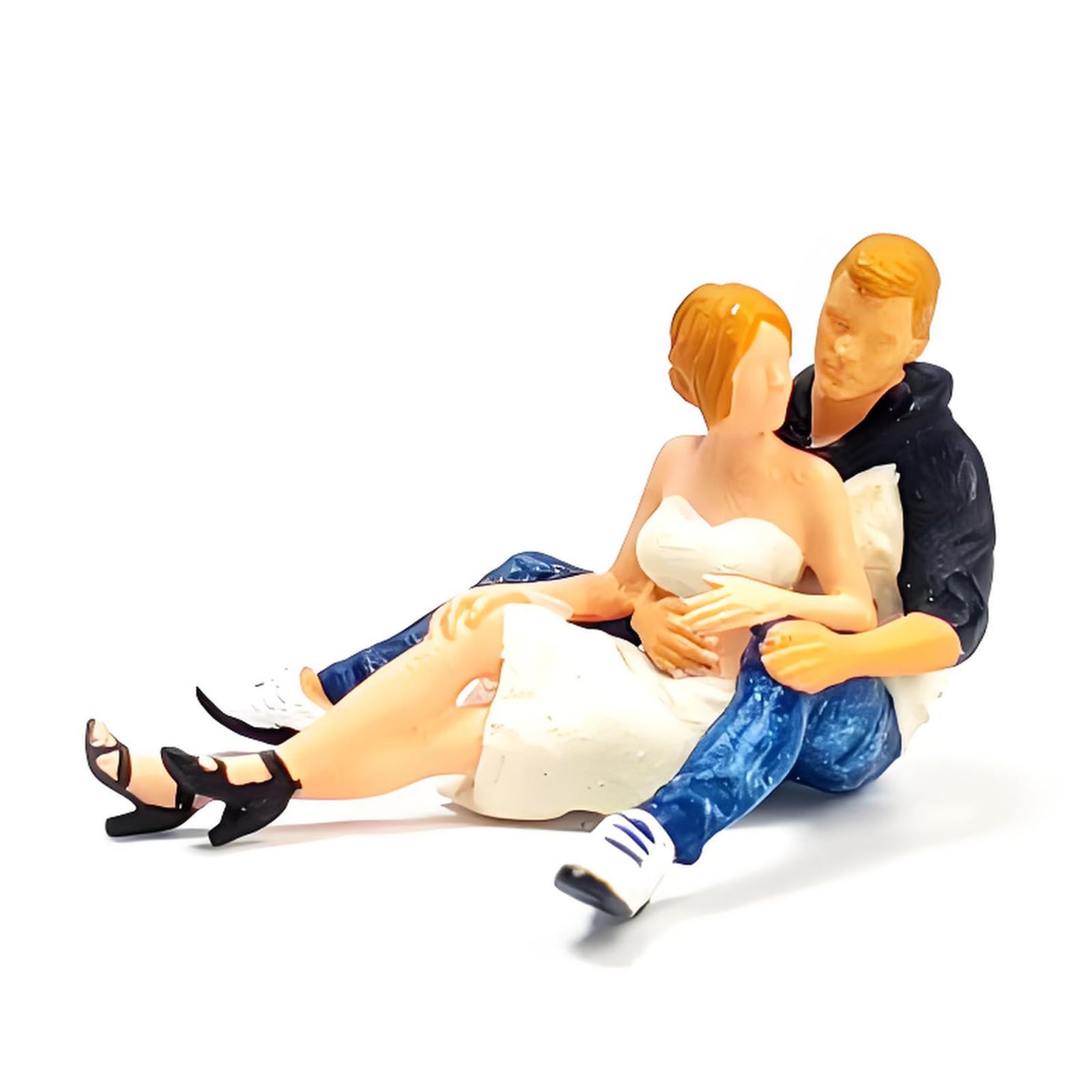 Shurhome Precisions Sized 1: 64 Resin Miniature Couple Statue for Architectural Models Train Set and Creative Scene Arrangements Couple Figurine