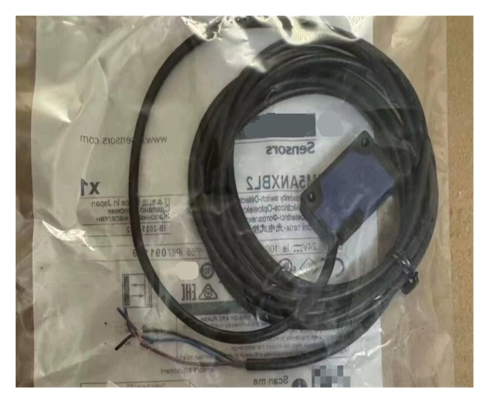 XDDQWSWA 1PCS Photoelectric switch XUM5ANXBL2