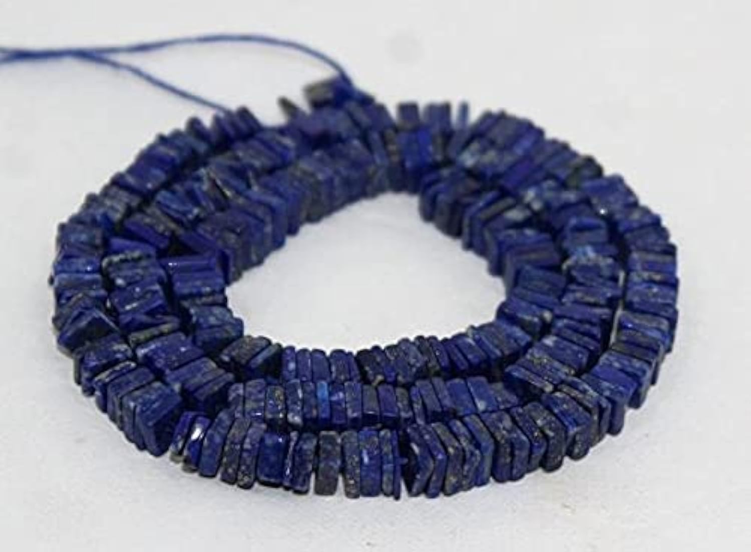 Lapis lazuli Heishi perles minérales carrées de 5.5mm à 6.5mm en fil de pierre naturelle