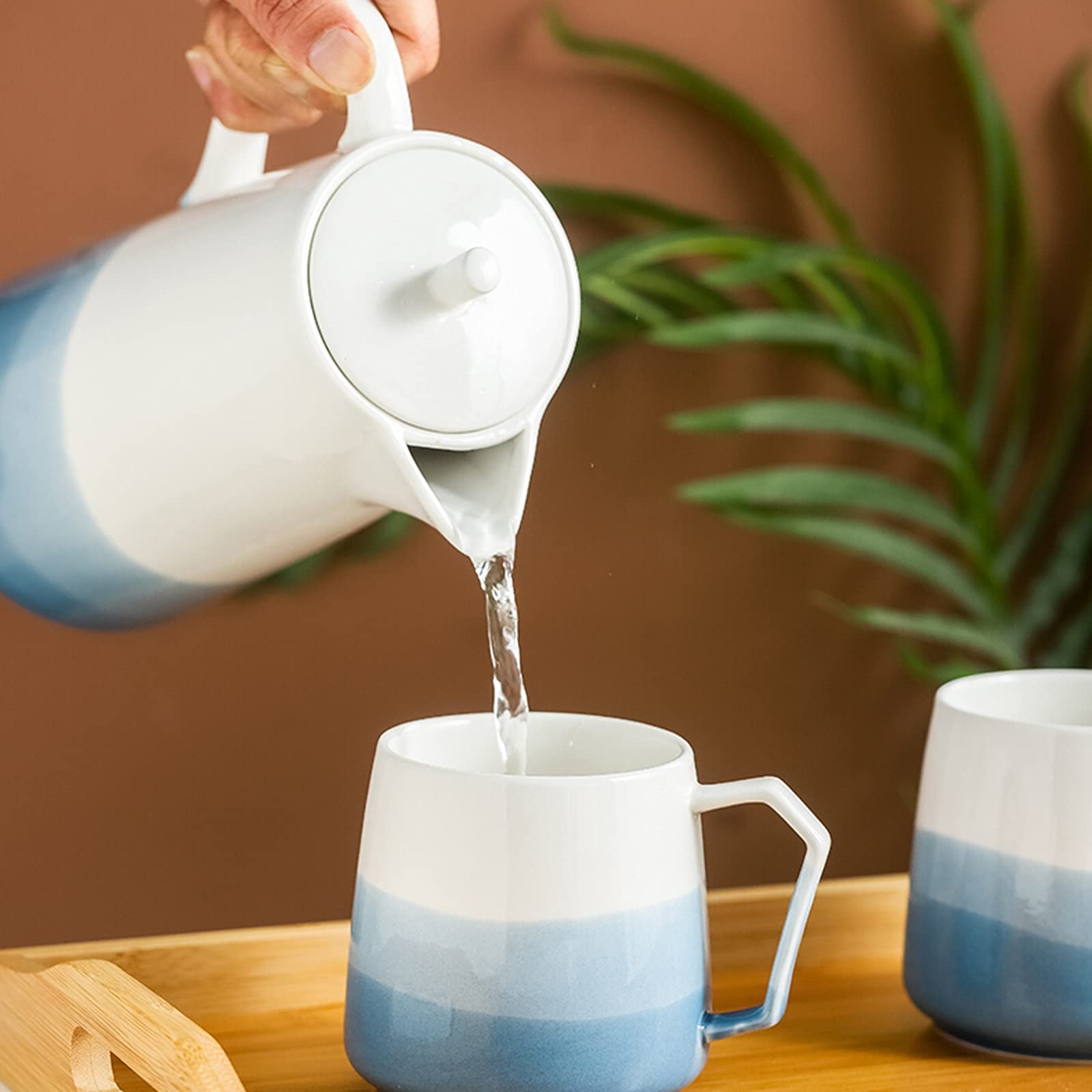 Pichet Pichet céramique créatif avec poignée et Couvercle Domestique pichet résistant à la température Haute température avec Design de Bec de olécranon sans Goutte Pichets
