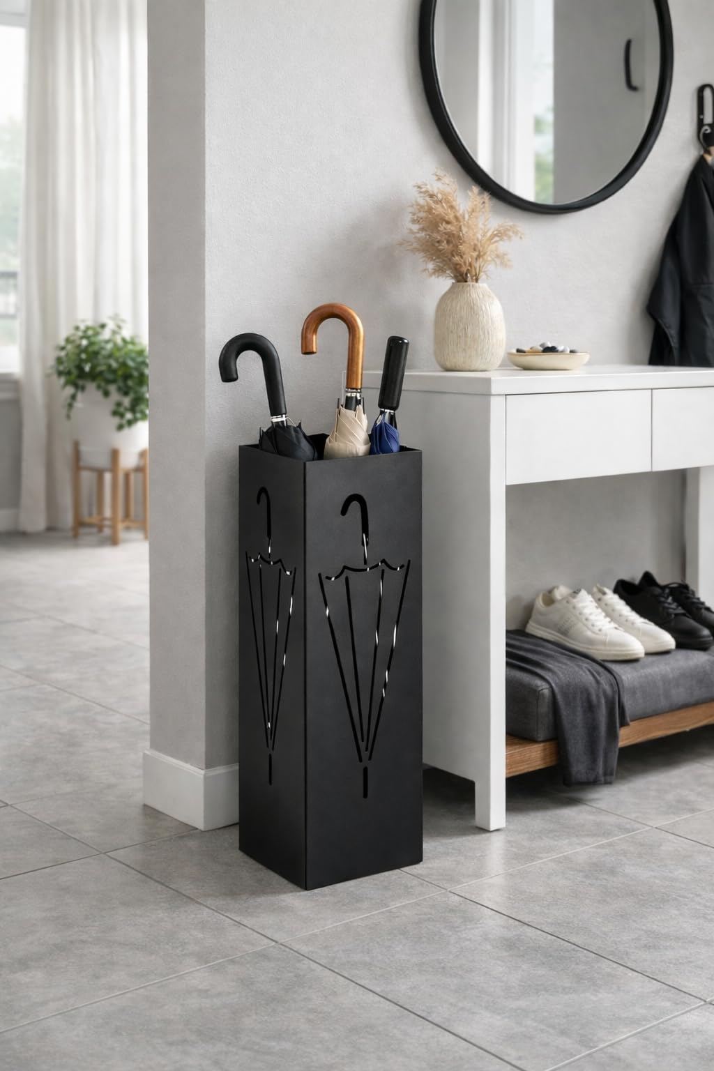 Paragüero moderno de metal para hogar y oficina, diseño de paraguas, 2 ganchos, 2 bandejas de recogida de agua extraíbles, 15,5 x 15,5 x 49 cm, negro, cuadrado