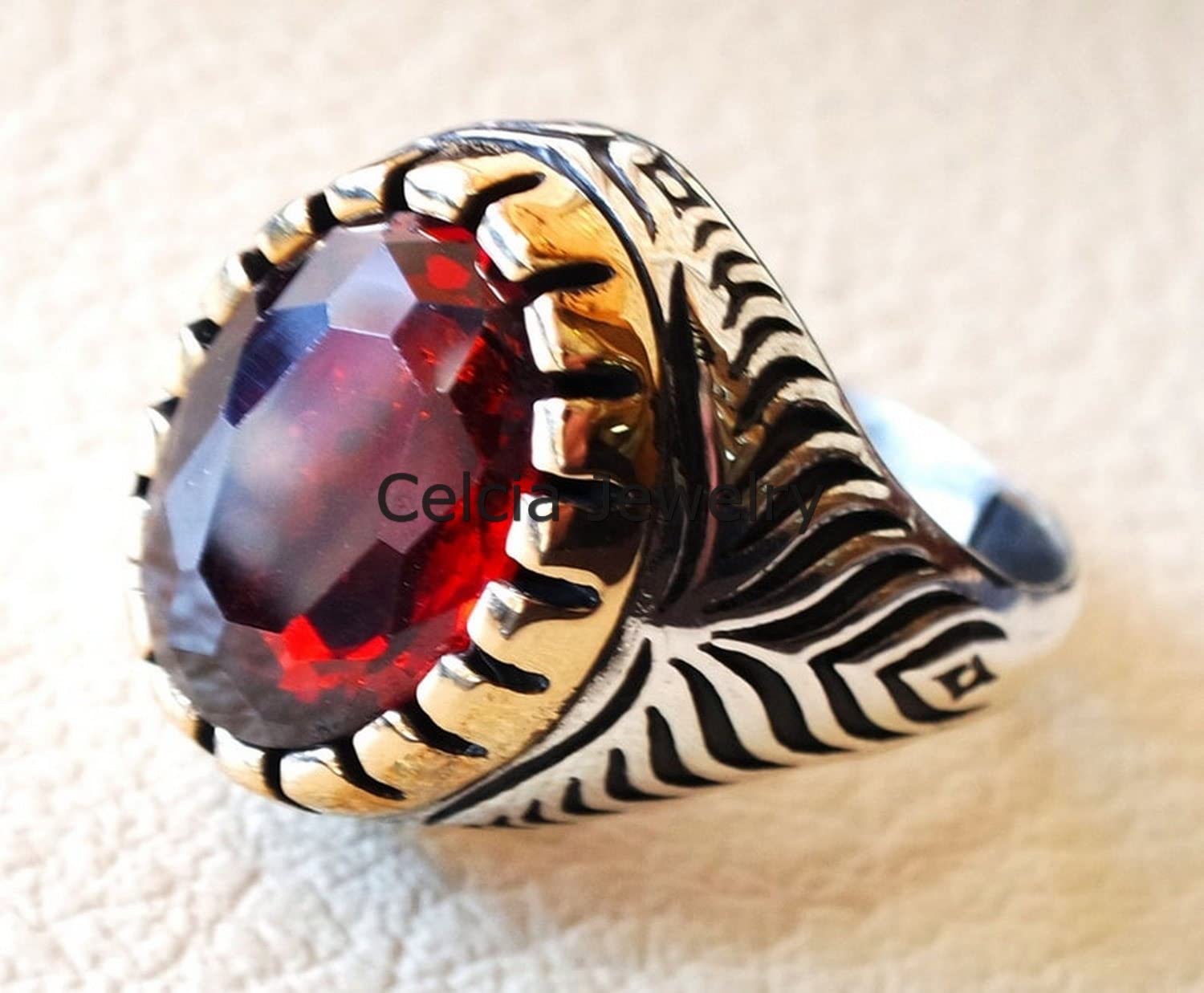 Natürlicher Granatroter Edelstein facettierter ovaler Siegelring, massiver 925er Sterlingsilber-Statement-Ring, nahöstlicher orientalischer Schmuck, Januar-Geburtsstein-Geschenkring (Granat)