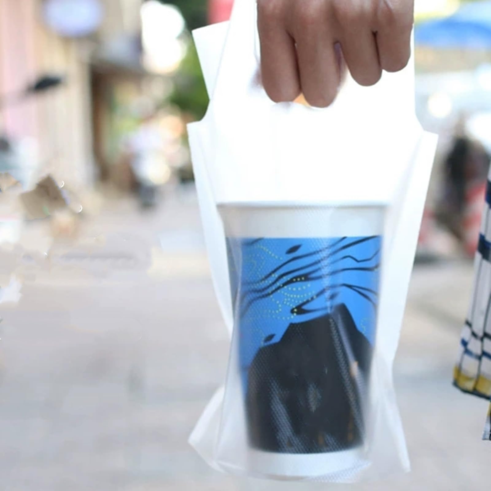 Lot de 500 sacs de transport de boissons en plastique avec poignée, pour emporter des boissons, du café, du jus de fruits, un porte-gobelet unique pour magasins, restaurants