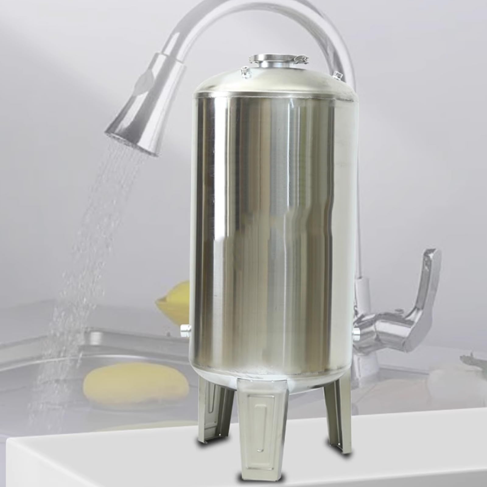 Serbatoio d'acqua verticale a pressione in acciaio inossidabile, sistema di approvvigionamento idrico domestico completamente automatico con raccordi di montaggio per uso domestico/industriale