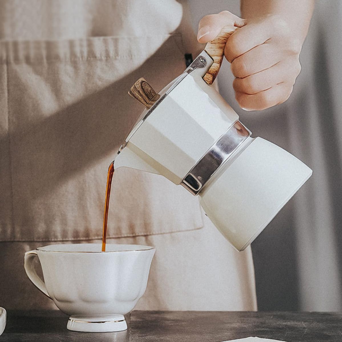 Caffettiera Mocha Pot in Alluminio da 300ml Manico Ergonomico e Facile da Usare per Casa e Caffetteria