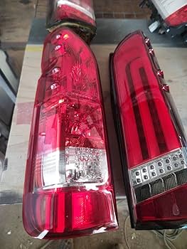 Amazon.co.jp: ハイエース200系 純正、社外テールをキャンディー