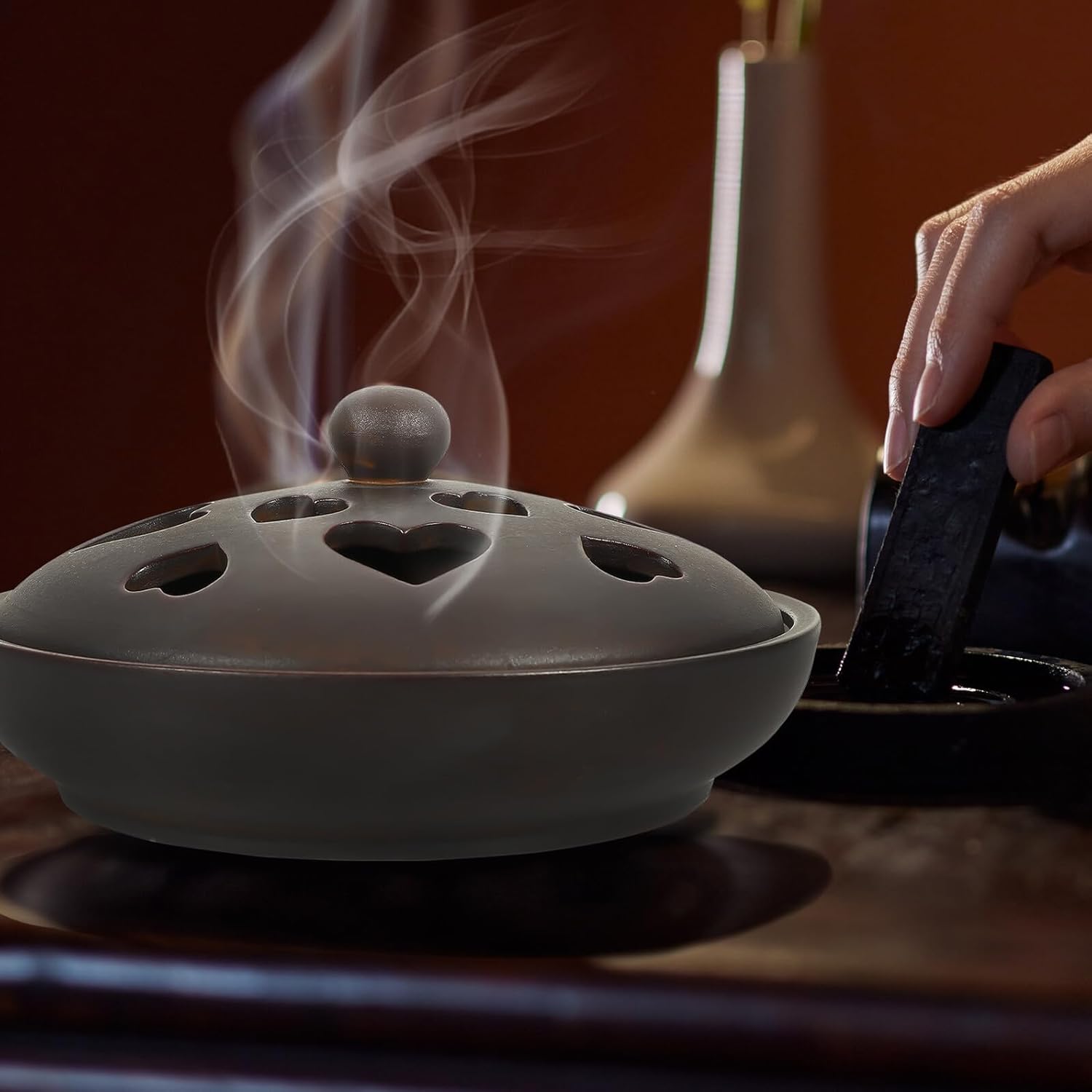 Vintage Ceramic Incense Holder Censer Decor with Red Heart Design Indoor Desktop Incense Burner for Aromatherapy and Home Fragrance