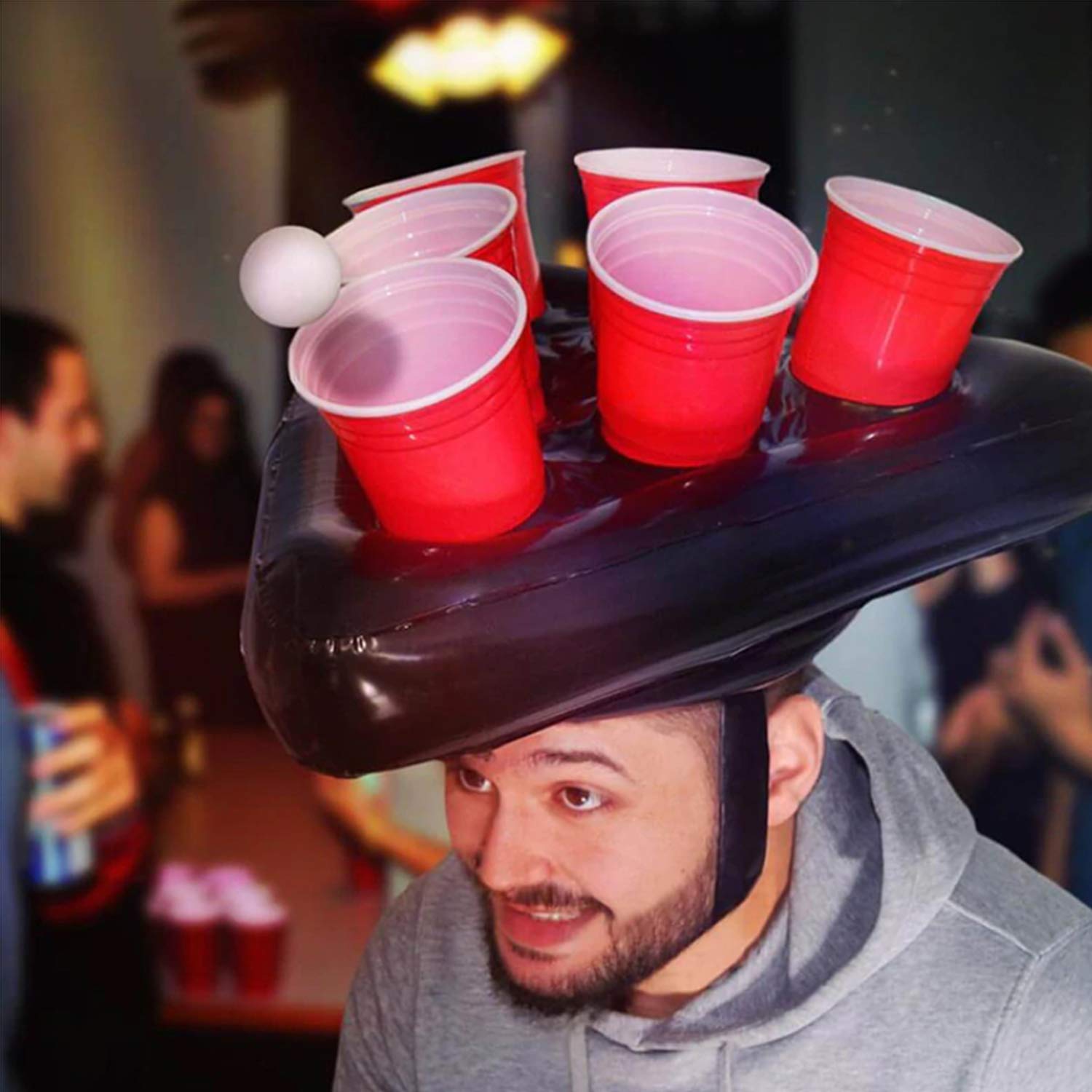 Original Hat Pong Officiel | Originelles Beer Pong Spiel | Premium Qualität | 2 Aufblasbare Hüte | 12 Red Cups | 2 Bälle | Trinkspiel | Party-& Aperitif Spiel | House Party | OriginalCup®