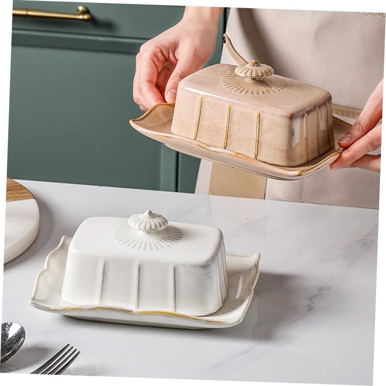 Ceramic Butter Serving Tray with Lid Cheese Plate Food-safe Butter Holder for Desserts Snacks Storage in Kitchen and Restaurant