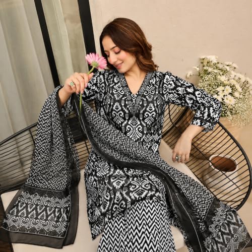 Image of J AND P J&P Women's Printed Rayon Kurta Set with Pant & Chanderi Dupatta