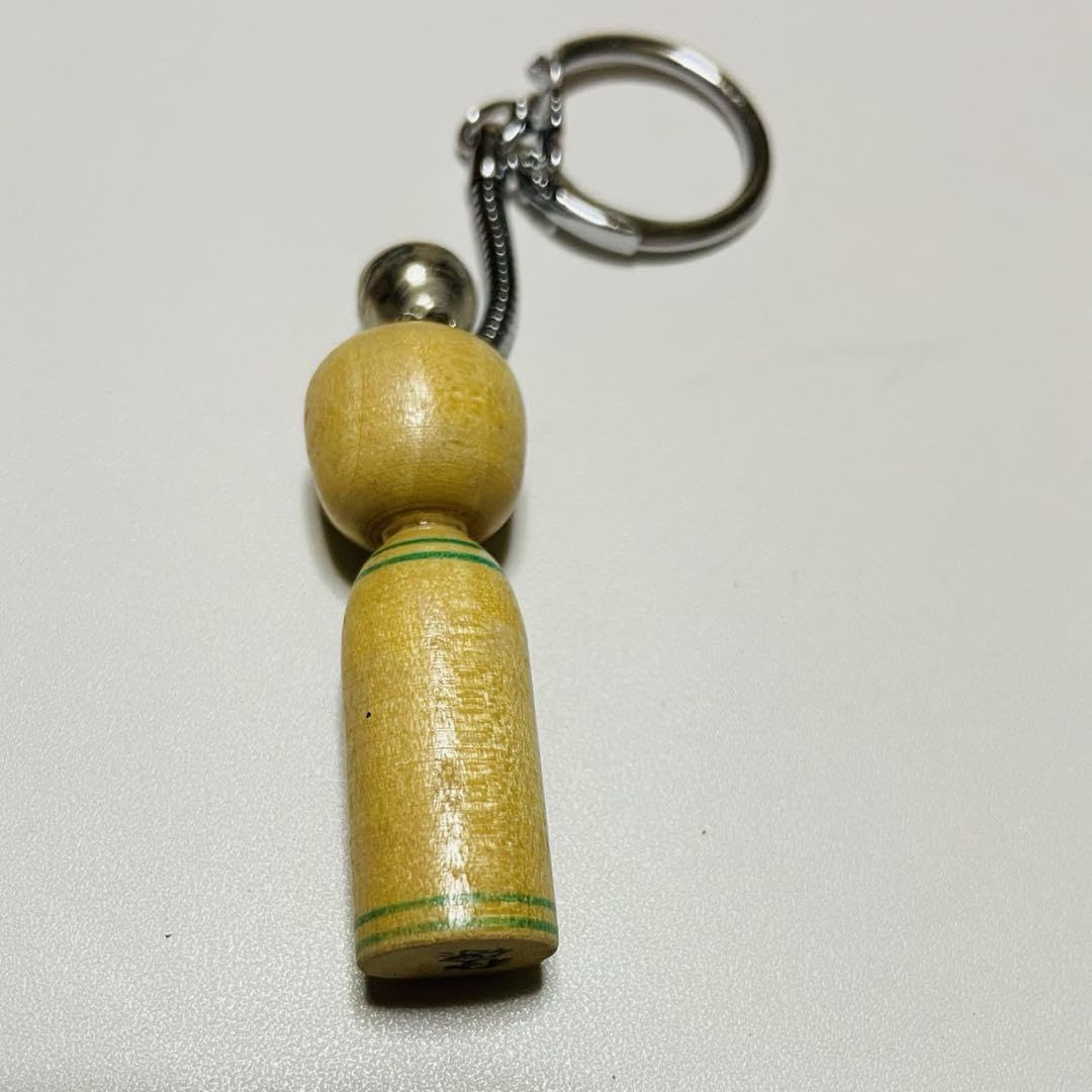 Amazon.co.jp: 原品限りこけしキーホルダー、ストラップ2個