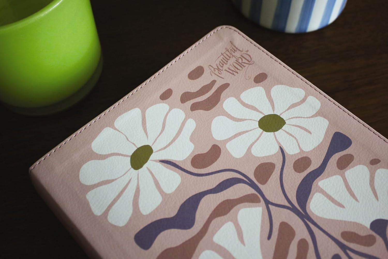 NIV, Beautiful Word Coloring Bible, Leathersoft, Pink: Hundreds of Verses to Color      Imitation Leather – August 12, 2025