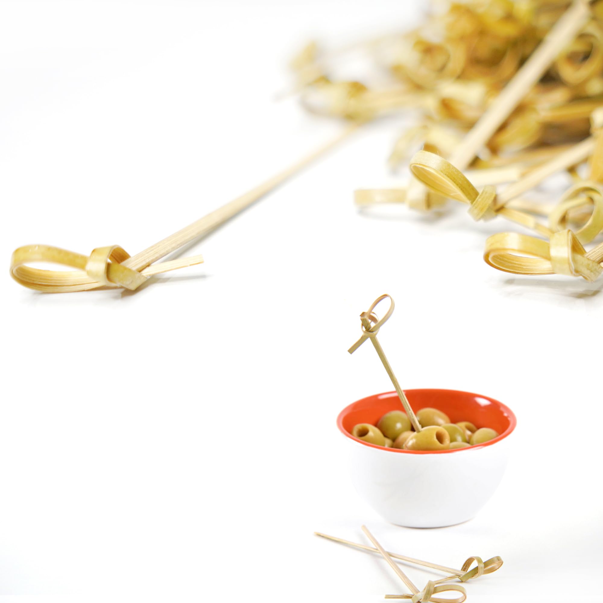CAPACITEA 100pcs Bamboo Knotted Skewers with Twisted Ends for Party Nibbles,9cm