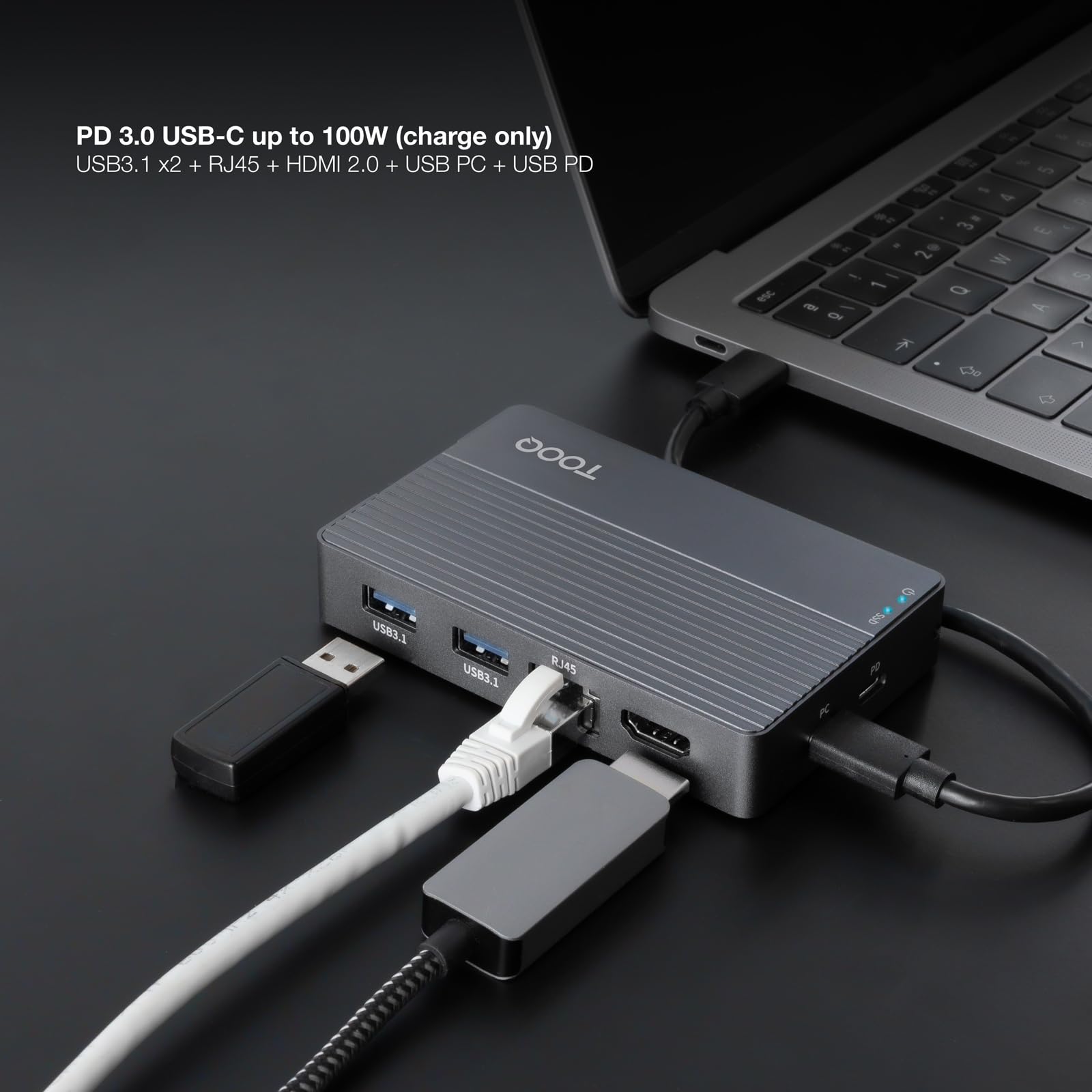TOOQ TQE-2242G obudowa zewnętrzna do dysków SSD M.2 NVMe/SATA z koncentratorem 10 w 1, USB-C 3.2 Gen2, 2× USB-A 3.1 Gen2, USB-A 2.0, HDMI 2.0, RJ45 Gigabit, czytnikiem SD/TF, audio 3,5 mm i ładowaniem