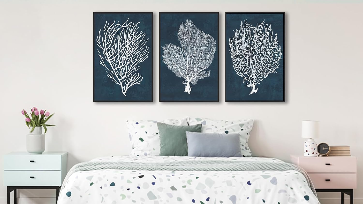 lianyibo Duży koral sztuka ścienna - granatowy obraz przybrzeżny minimalistyczne plakaty plażowe wydruki do salonu, sypialni, biura (50 x 75 cm x 3/rama wewnętrzna)