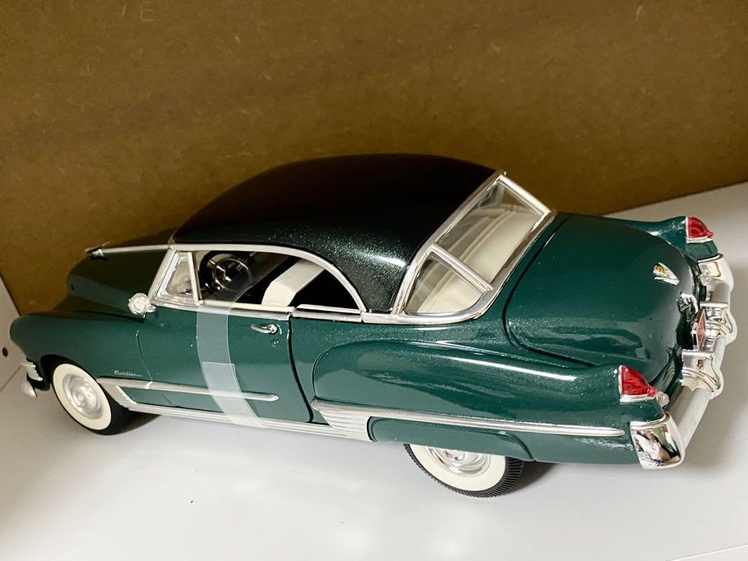 1/18 アメ車　ミニカー キャディラック　クーペ　ドヴィル Amazon | アメ車 ミニカー '49 キャデラック クーペ ドヴィル 1