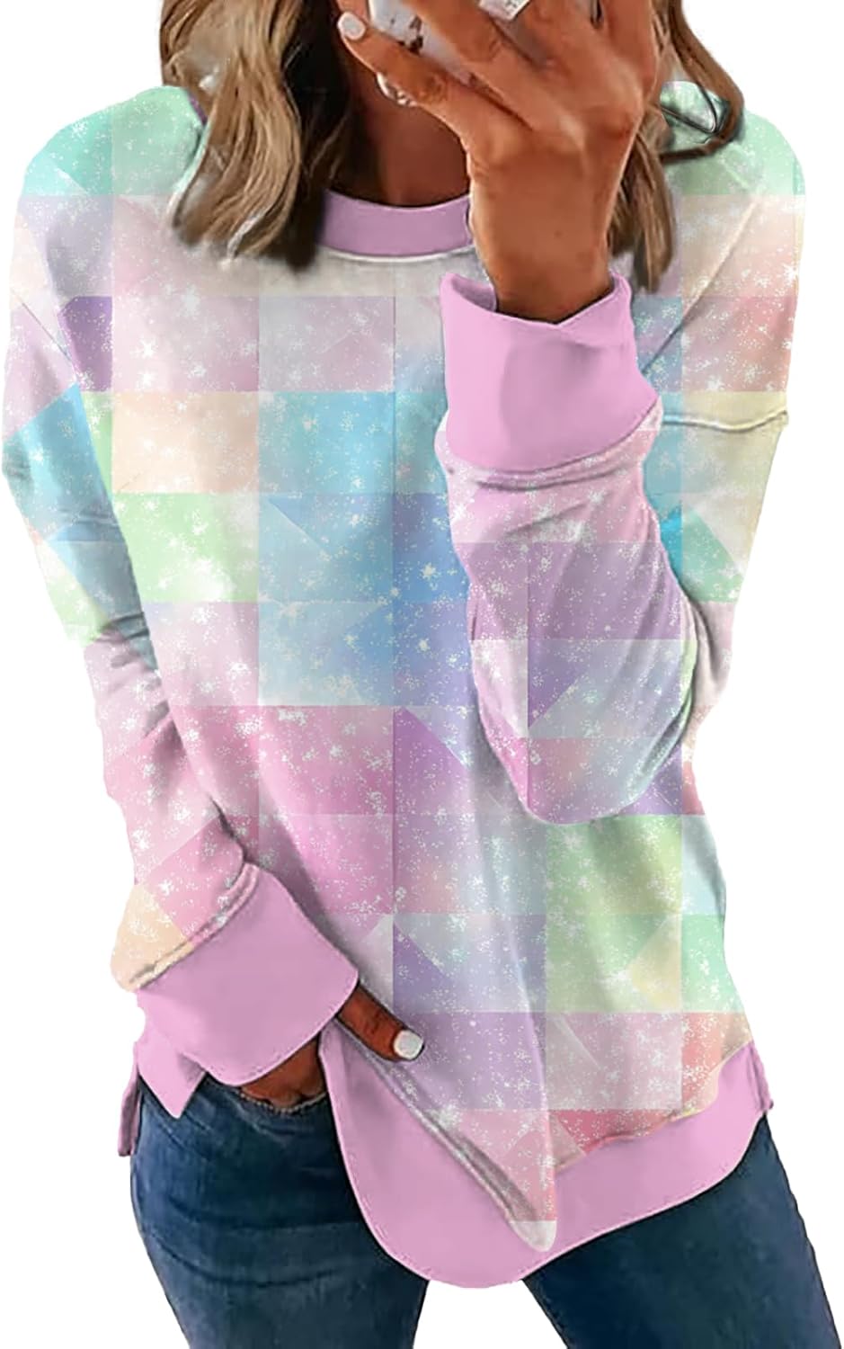 MARSVOVO Christmas Shirt for Women Crewneck Christmas Graphic Sweatshirt Casual Holiday Tops