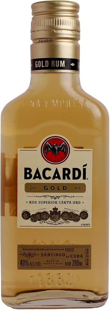 Amazon.co.jp: バカルディ ゴールド 平型ボトル 40% [ ラム