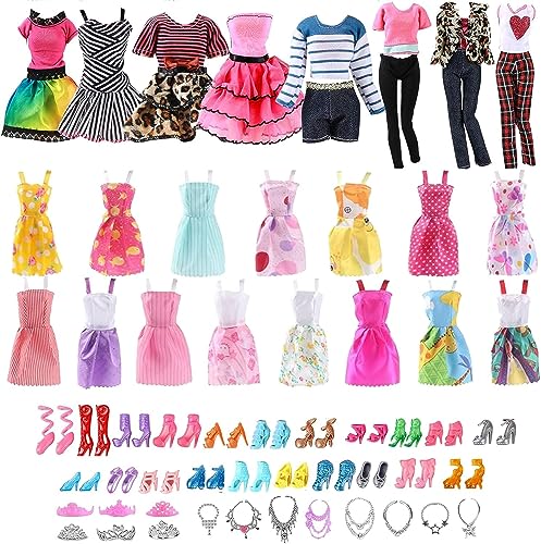 Coffret 31 pièces de vêtements et Accessoires pour poupées Barbie 11,5" : robes, bijoux, chaussures et couronnes pour des moments magiques