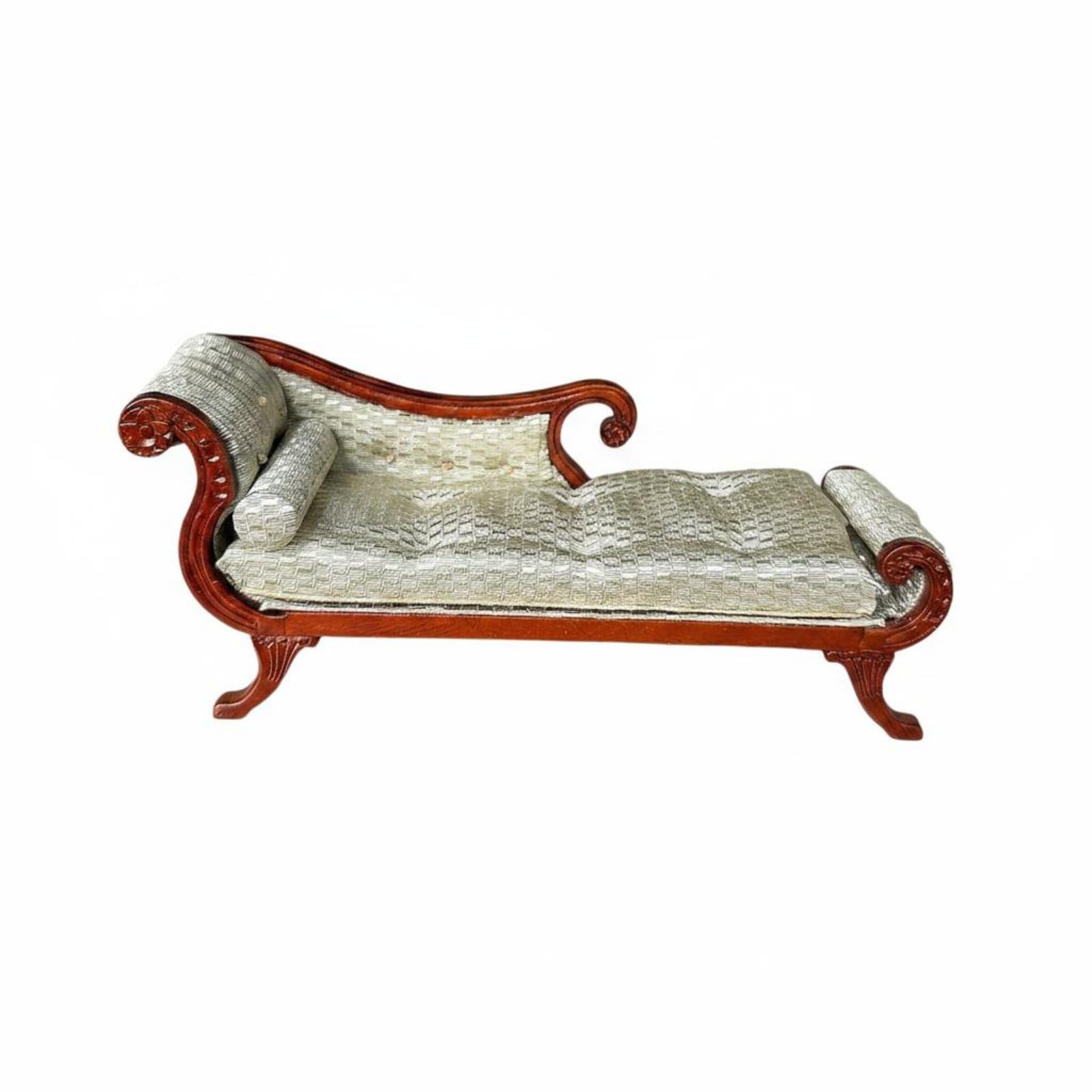 Divano Miniatura Casa Delle Bambole Sedia Miniatura Legno Tessile Dettagli Ricercati Artigianali Adatto per Esposizione Creatività Collezione Mobili Miniatura, Mogano