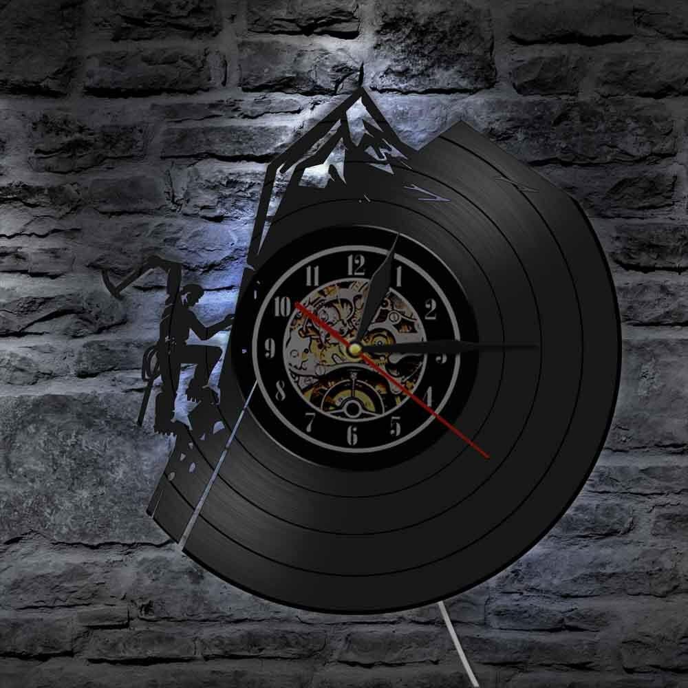 ELD Moderne Klettersport Vinyl Schallplatte Wanduhr Adventure Club LED Hintergrundbeleuchtung Wandkunst Bergsteigen Wanderdekor Wandleuchte Kunst Wanduhren Uhren
